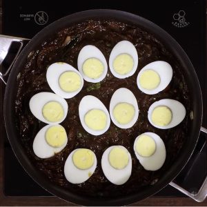 Pepper eggs Masala